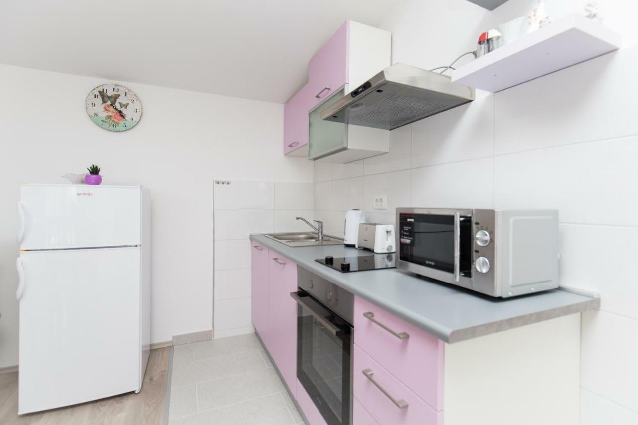 Apartment Paula ポドストラナ エクステリア 写真
