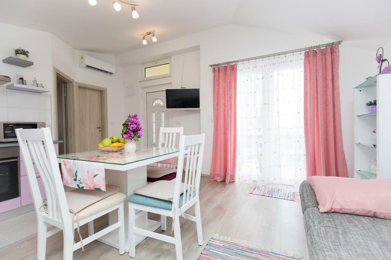 Apartment Paula ポドストラナ エクステリア 写真
